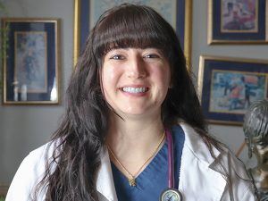 Meet Dr. Rebecca Shumar of Jefferson Animal Hospital Outer Loop location